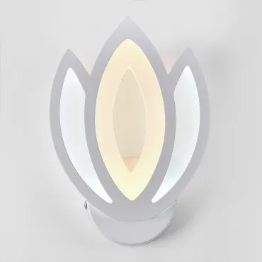 Потолочная люстра Natali Kovaltseva 81124 LED LAMPS 81124/1W Потолочная люстра Natali Kovaltseva 81124 LED LAMPS 81124/1W