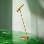 Уникальная настольная лампа ADLAUG TAB BRASS в современном дизайне от ImperiumLoft