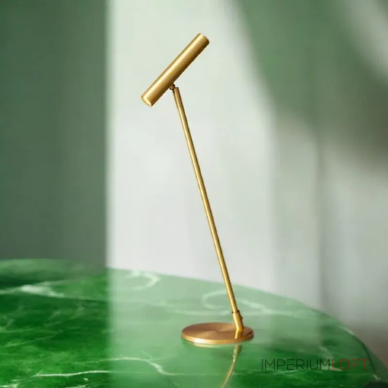 Уникальная настольная лампа ADLAUG TAB BRASS в современном дизайне