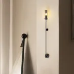 Бра на высокой стойке с цилиндрическим плафоном из рифленого стекла RELF BRASS от ImperiumLoft