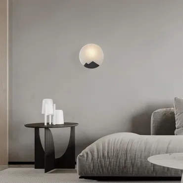 Настенный светильник с дисковидным рассеивателем из мрамора HOLMFAST BLACK от ImperiumLoft