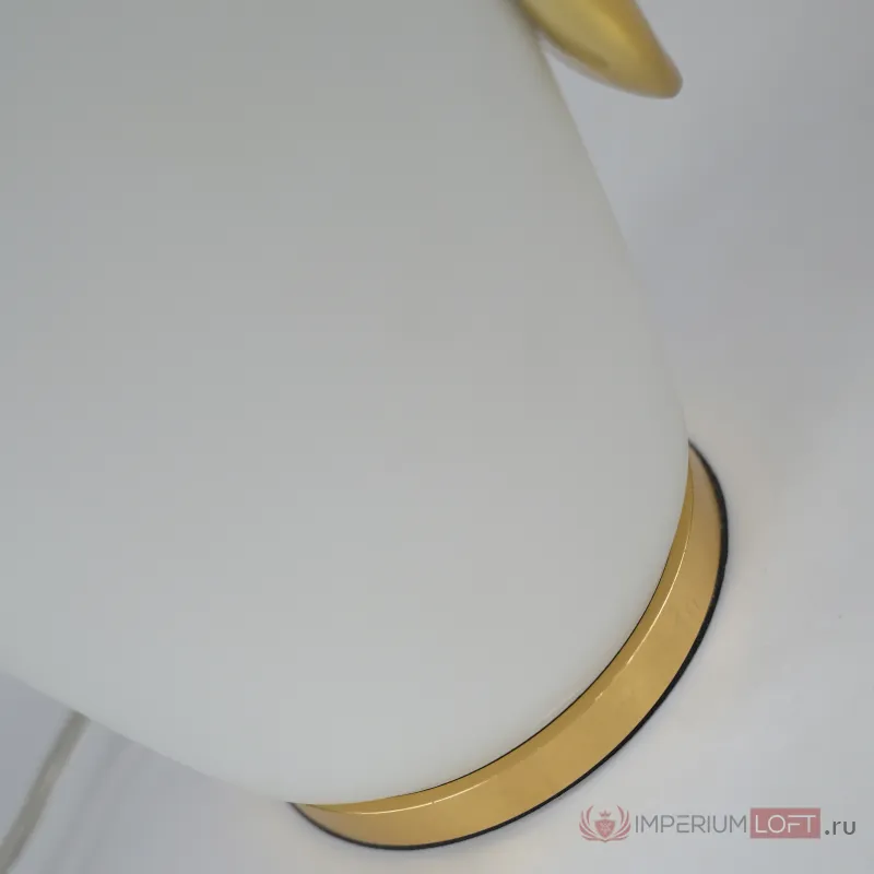 Настольная лампа из белого матового стекла Birdi Penguin White от ImperiumLoft