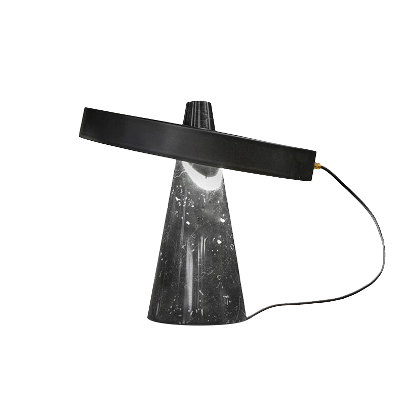 Настольная лампа Bascula от ImperiumLoft Настольная лампа Bascula от ImperiumLoft