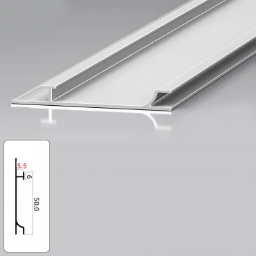 Профиль плинтус напольный алюминиевый для панелей 5 мм серебристый 5978-88 Профиль плинтус напольный алюминиевый для панелей 5 мм серебристый 5978-88