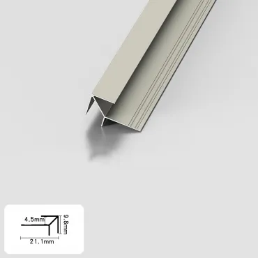 Профиль угловой внешний алюминиевый для панелей 4 мм шампань 5807-88 Профиль угловой внешний алюминиевый для панелей 4 мм шампань 5807-88