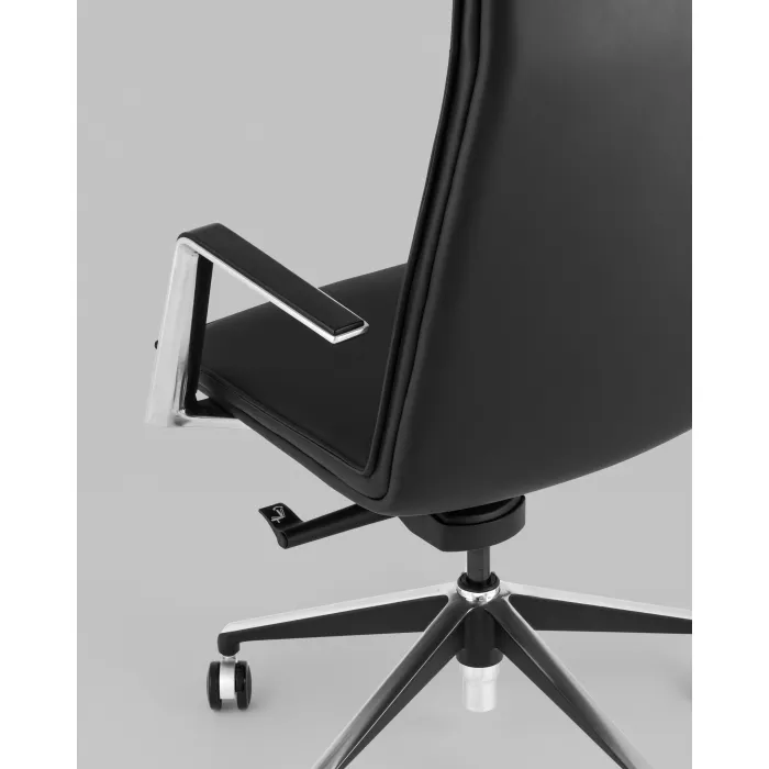 Кресло руководителя Arrow черный Stool Group УТ000038536 от ImperiumLoft