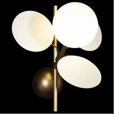 Бра Loft it Matisse 10008/1W white Цвет арматуры золото Цвет плафонов белый от ImperiumLoft
