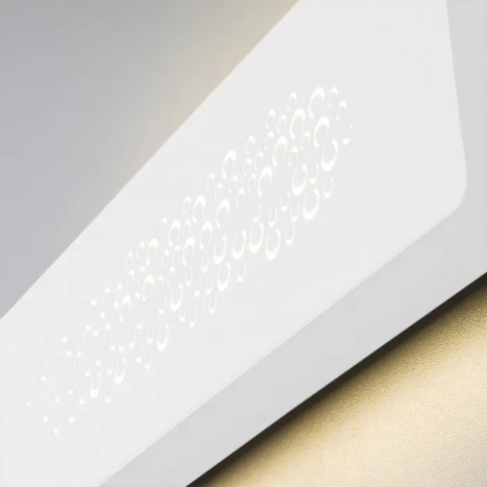 Накладной светильник Eurosvet Grape 40149/1 LED белый 8W от ImperiumLoft