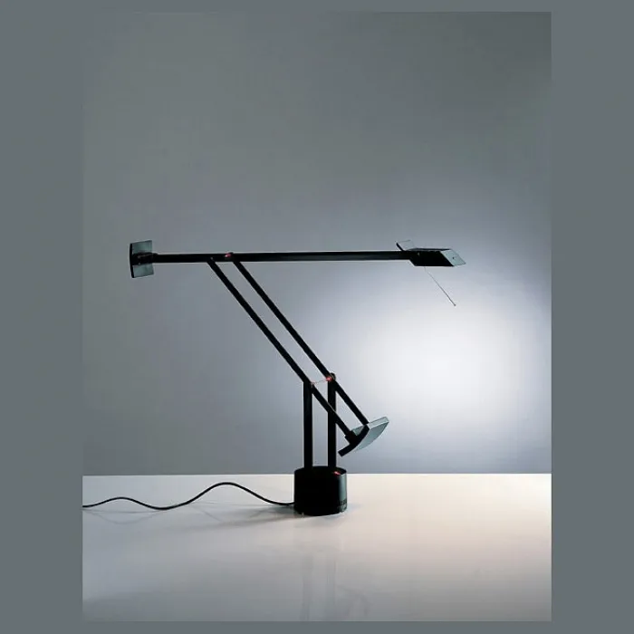 Настольная лампа офисная Artemide A009210 от ImperiumLoft