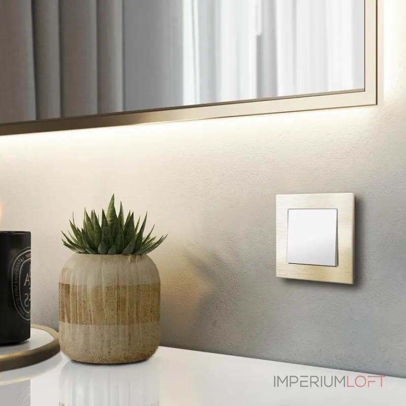 Выключатель проходной одноклавишный Werkel Белые матовые W1112061 Выключатель проходной одноклавишный Werkel Белые матовые W1112061