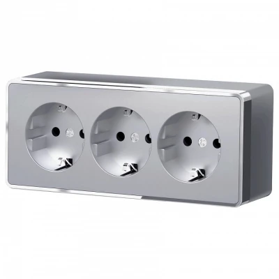 Розетка с заземлением и шторками Werkel Gallant W5073106 Цвет арматуры серебро