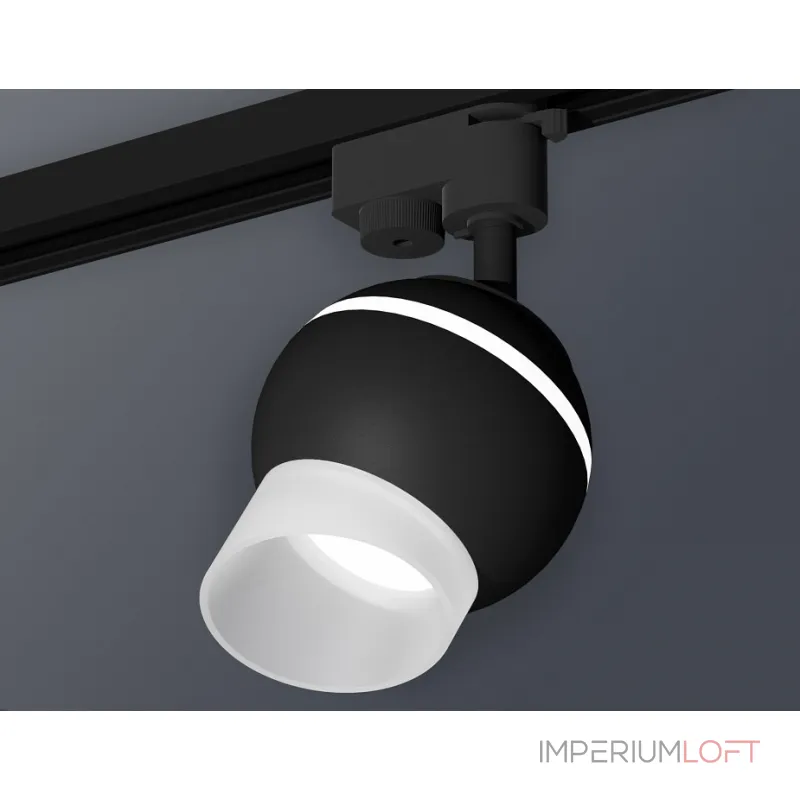 Светильник на штанге Ambrella XT110 XT1102073 Цвет плафонов черно-белый Светильник на штанге Ambrella XT110 XT1102073 Цвет плафонов черно-белый