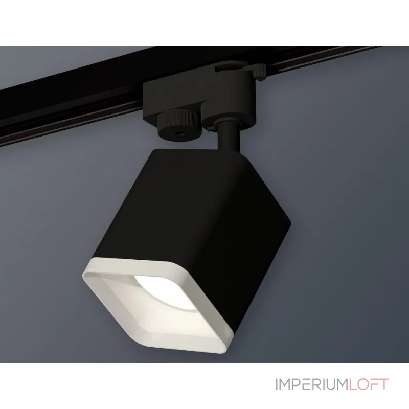 Светильник на штанге Ambrella XT781 XT7813022 Цвет плафонов черно-белый Светильник на штанге Ambrella XT781 XT7813022 Цвет плафонов черно-белый