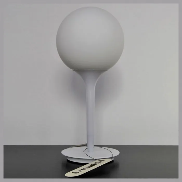 Настольная лампа декоративная Artemide 1050010A от ImperiumLoft