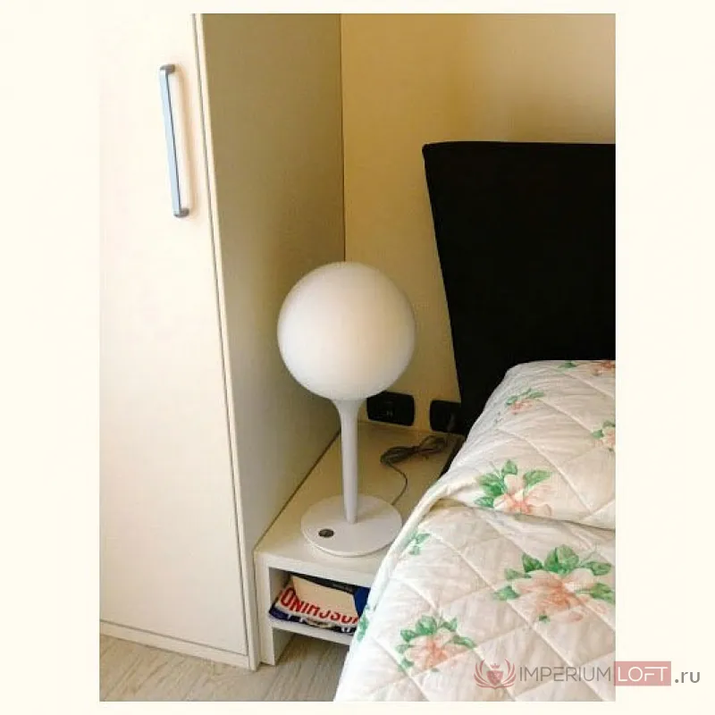 Настольная лампа декоративная Artemide 1050010A от ImperiumLoft