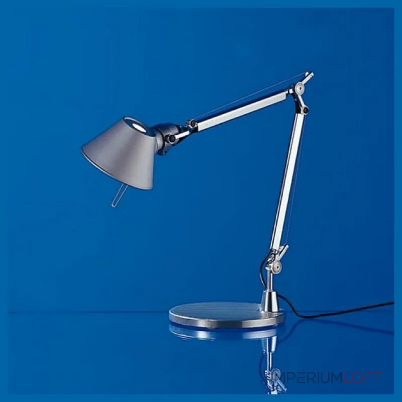 Настольная лампа офисная Artemide A011800