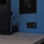 Розетка с заземлением с подсветкой без рамки Werkel черный W1171408 от ImperiumLoft