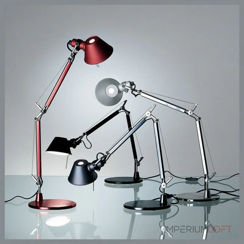 Настольная лампа офисная Artemide A011800