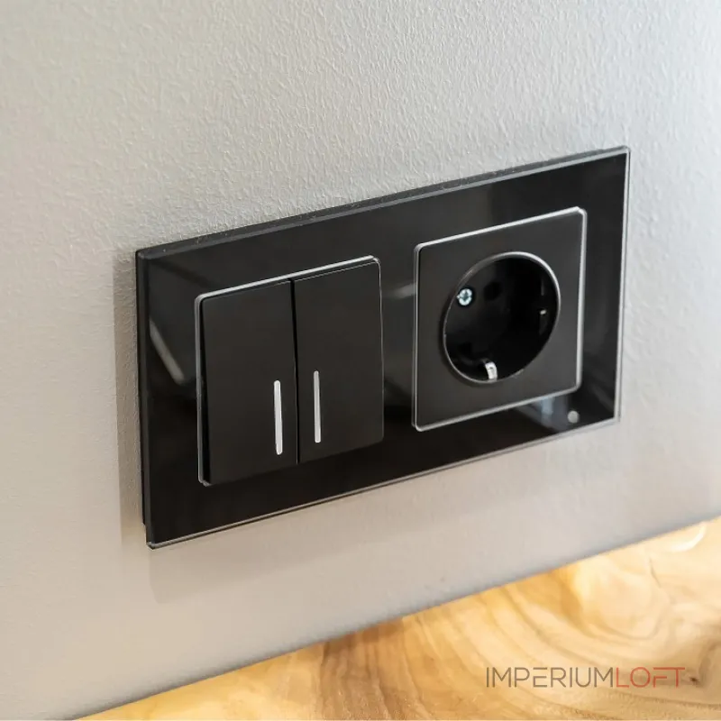 Розетка с заземлением и шторками, без рамки Werkel Черный матовый W1171108 Розетка с заземлением и шторками, без рамки Werkel Черный матовый W1171108