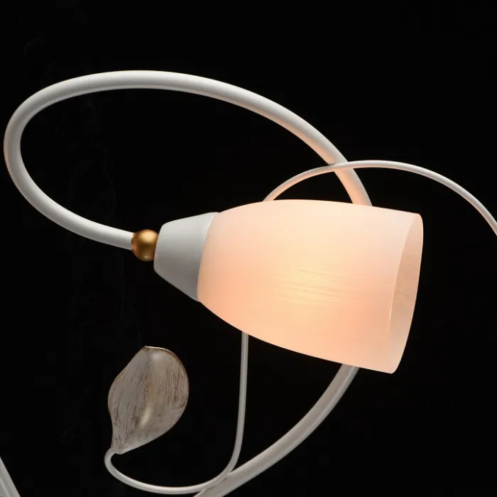 Потолочная люстра MW-Light Верона 334013108 Цвет арматуры золото Цвет плафонов белый от ImperiumLoft