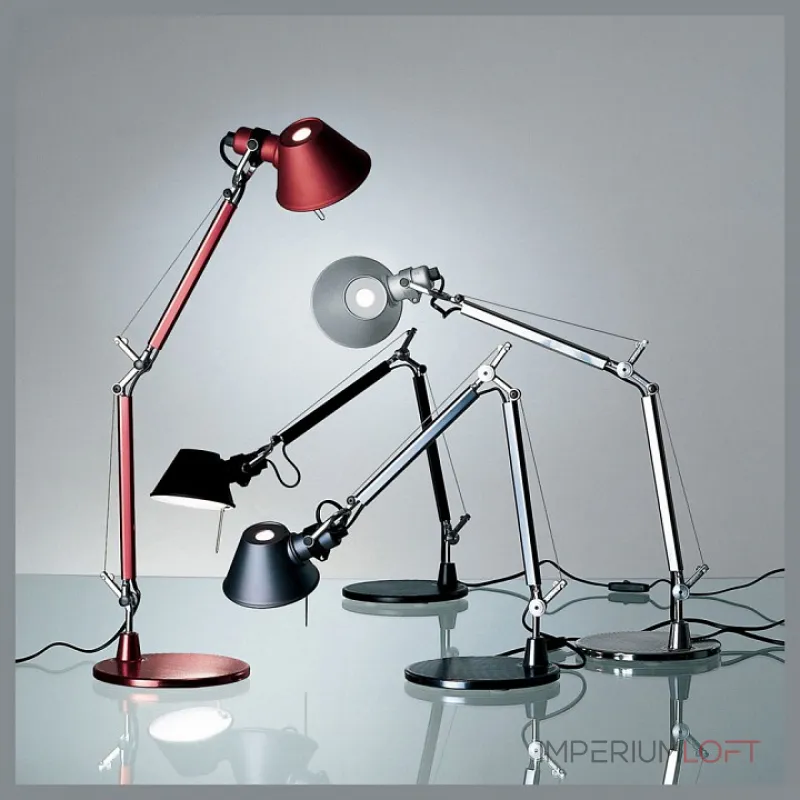 Настольная лампа офисная Artemide A011810