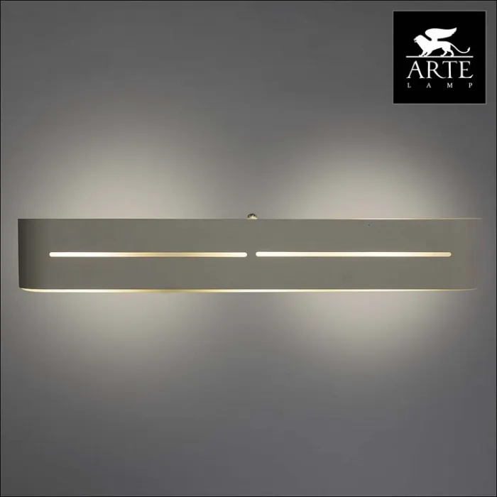 Накладной светильник Arte Lamp Cosmopolitan A7210AP-3WH Цвет арматуры белый Цвет плафонов белый от ImperiumLoft