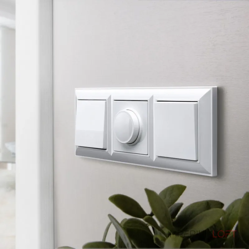 Выключатель проходной одноклавишный без рамки Werkel белый W1112001 Выключатель проходной одноклавишный без рамки Werkel белый W1112001