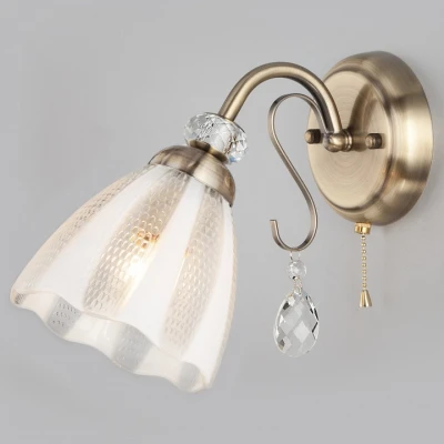 Настенный светильник со стеклянным плафоном 30155/1 античная бронза