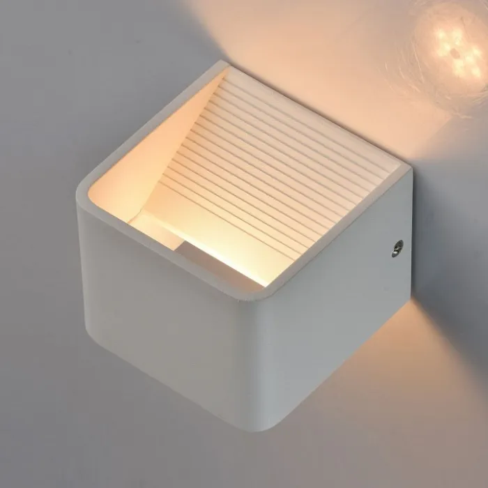 Накладной светильник MW-Light Котбус 4 492023101 Цвет арматуры белый Цвет плафонов белый от ImperiumLoft
