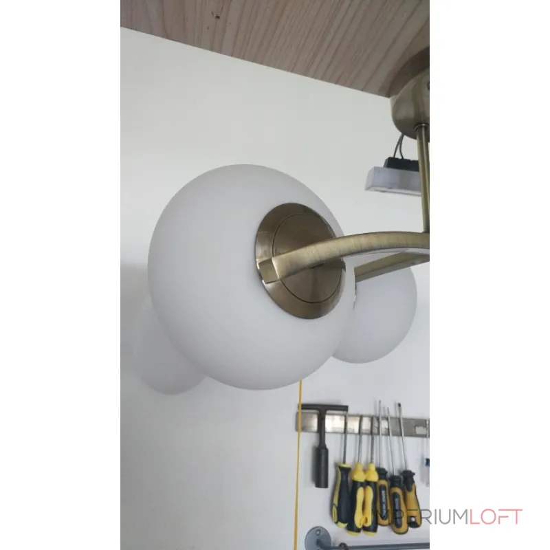 Потолочная люстра DeMarkt Оливия 10 306014406 Потолочная люстра DeMarkt Оливия 10 306014406