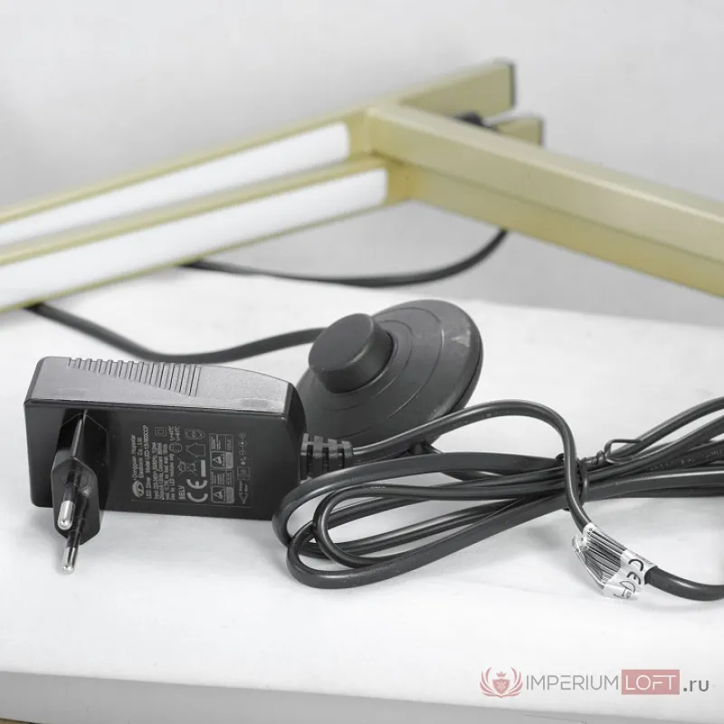 Стол журнальный с подсветкой Lussole Seattle LSP-0566 от ImperiumLoft