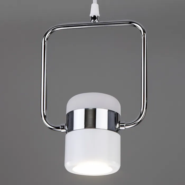 Подвесной светильник Eurosvet Oskar 50165/1 LED хром/белый Цвет арматуры хром Цвет плафонов белый от ImperiumLoft