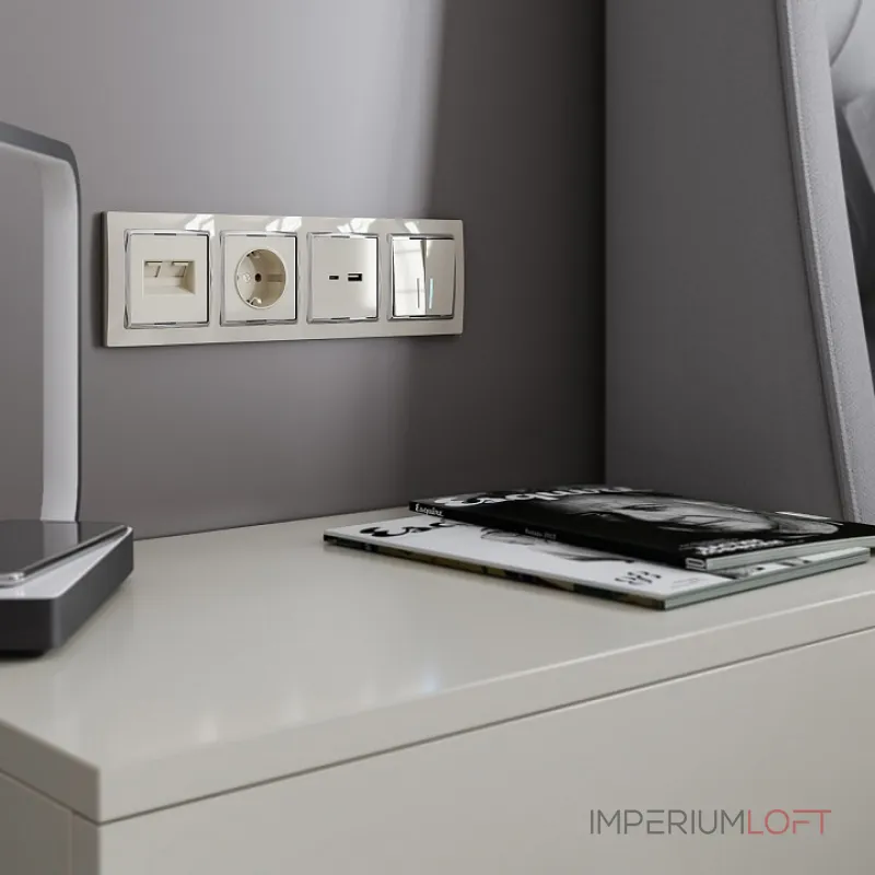 Розетка влагозащищенная с заземлением без рамки Werkel Слоновая кость W1171103 от ImperiumLoft Розетка влагозащищенная с заземлением без рамки Werkel Слоновая кость W1171103 от ImperiumLoft