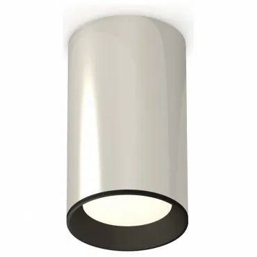 Накладной светильник Ambrella Techno Spot 266 XS6325001 Цвет арматуры серебро Цвет плафонов серебро
