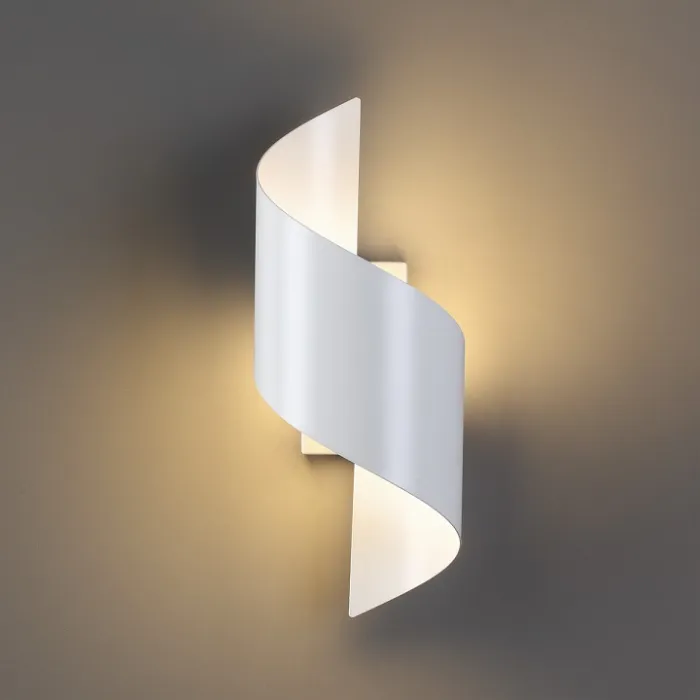 Накладной светильник Odeon Light Boccolo 3543/5LW Цвет арматуры белый Цвет плафонов белый от ImperiumLoft