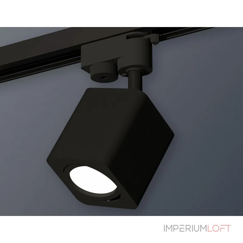 Светильник на штанге Ambrella XT781 XT7813010 Цвет плафонов черный