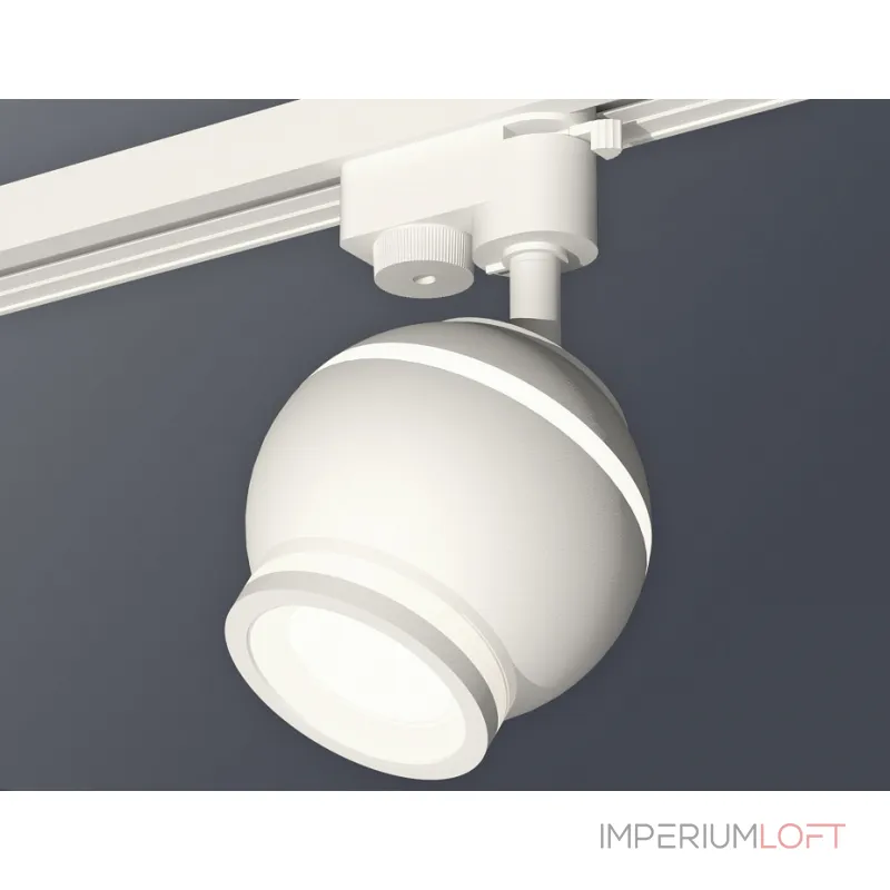 Светильник на штанге Ambrella XT110 XT1101040 Цвет плафонов белый Светильник на штанге Ambrella XT110 XT1101040 Цвет плафонов белый