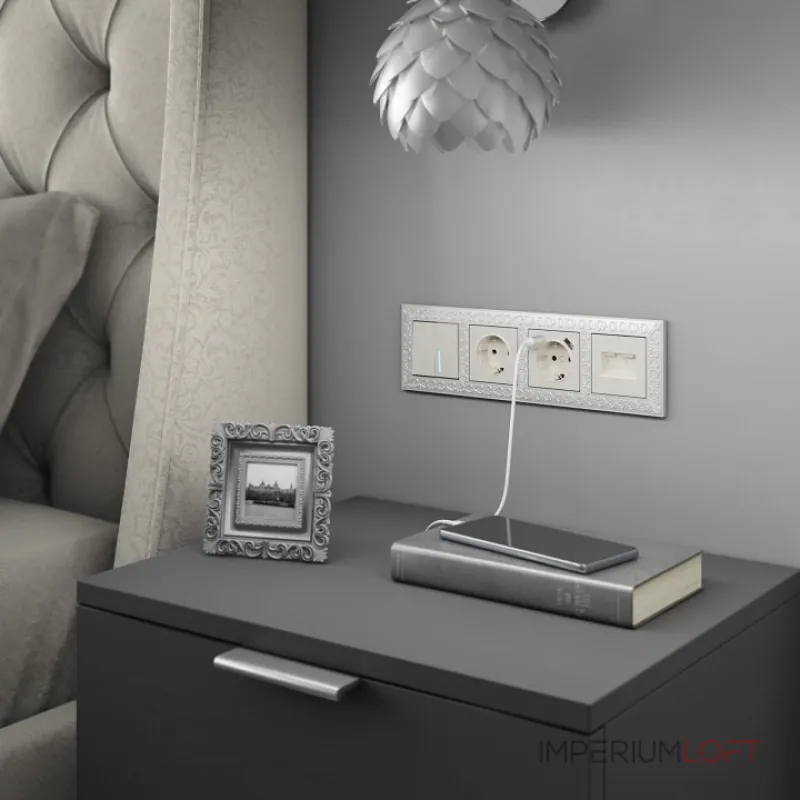 Розетка с заземлением и шторками, без рамки Werkel перламутровый рифленый W1171113