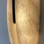 Настенный светильник Split Marble с плафонами из мрамора от VINSA