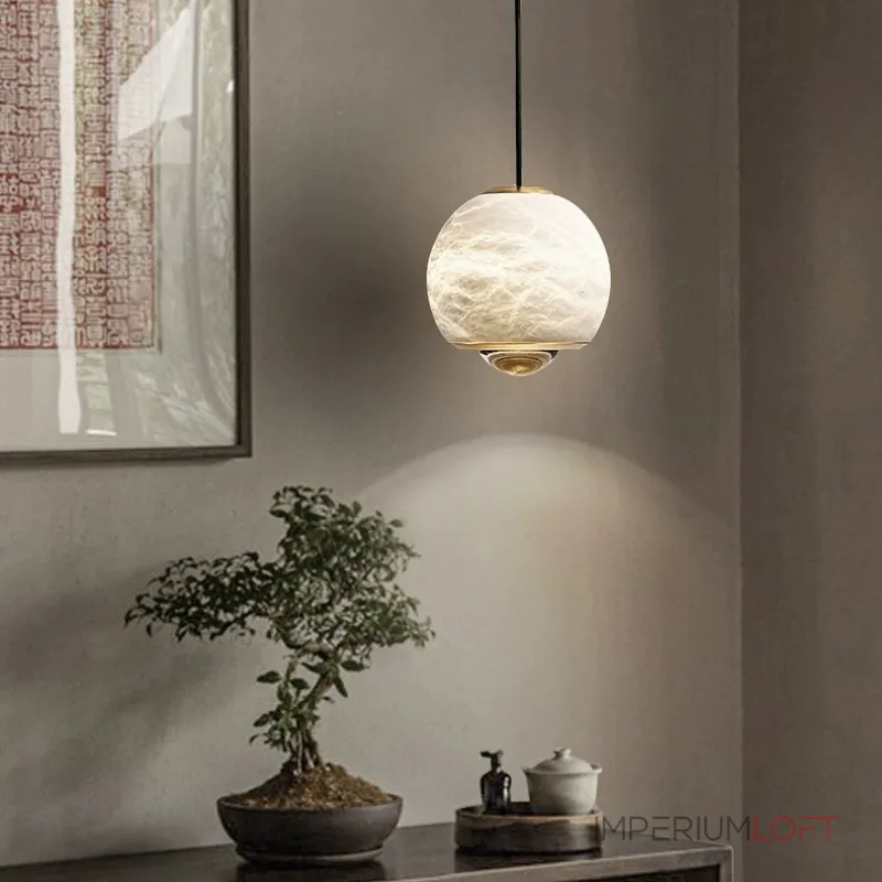 Подвесной светильник HENNEKE MARBLE Cloud Marble A с шарообразным плафоном из натурального мрамора Подвесной светильник HENNEKE MARBLE Cloud Marble A с шарообразным плафоном из натурального мрамора
