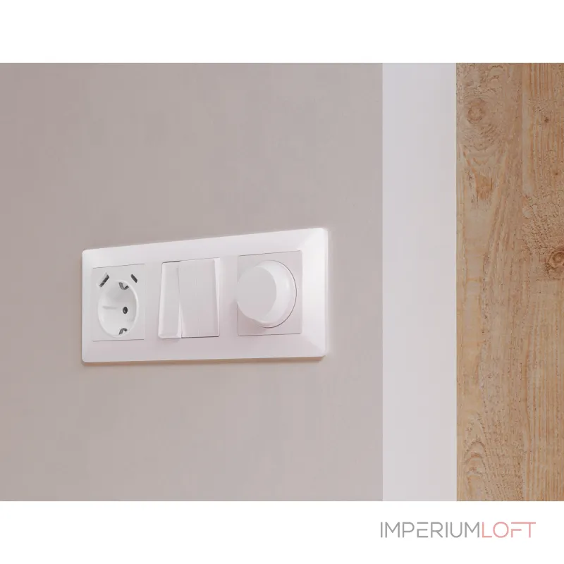 Лицевая панель для электрической розетки с заземлением со шторками 2USB A+C Ambrella Volt ALFA AP2100
