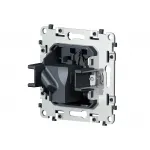 Механизм компьютерной розетки RJ-45 (8P8C) CAT6A экранированной с автоматической защитной шторкой Volt QUANT VM185 от ImperiumLoft