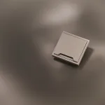 Накладка для розетки с заземлением защитными шторками и крышкой S70 (платина) Voltum VLSM000810