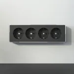 Розетка четверная с заземлением и шторками Gallant Werkel W5072258