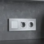 Рамка на 3 поста Slab Werkel a062815