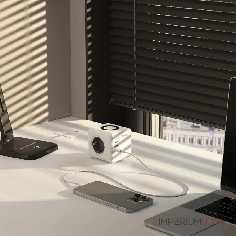 Розеточный блок 3-местный + 3 USB + беспроводная зарядкаWerkel a066454 Розеточный блок 3-местный + 3 USB + беспроводная зарядкаWerkel a066454