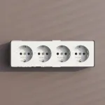 Розетка четверная с заземлением и шторками Gallant Werkel W5072210