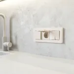 Розетка с заземлением и шторками c крышкой IP44 N Werkel W1171262