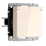 Розетка с заземлением и шторками c крышкой IP44 N Werkel W1171262