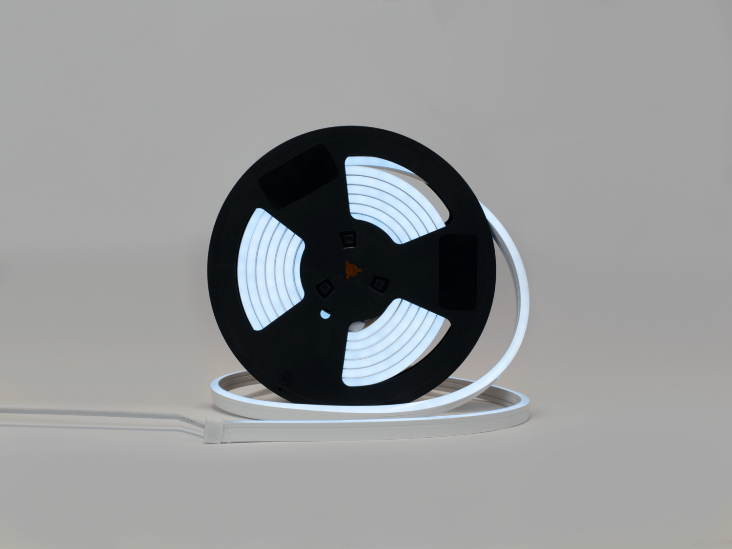 NE560-24-10-SPIRGB-65
